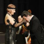 08.03.2021 Kielce. Koncert „Z zachwytu dla Pań" w Zespole Państwowych Szkół Muzycznych w Kielcach. Renata Drozd, Łukasz Gaj i zespół Strauss Ensemble / Jarosław Kubalski / Radio Kielce