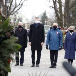 01.03.2021. Kielce. Cmentarz na Piaskach. Obchody Narodowego Dnia Pamięci Żołnierzy Wyklętych / Wiktor Taszłow / Radio Kielce