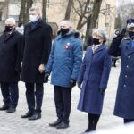 01.03.2021. Kielce. Cmentarz na Piaskach. Obchody Narodowego Dnia Pamięci Żołnierzy Wyklętych / Wiktor Taszłow / Radio Kielce