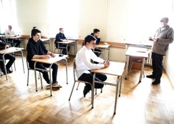 03.03.2021 Kielce. Liceum im. Juliusza Słowackiego. Próbna matura z języka polskiego / Jarosław Kubalski / Radio Kielce