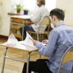 03.03.2021 Kielce. Liceum im. Juliusza Słowackiego. Próbna matura z języka polskiego / Jarosław Kubalski / Radio Kielce