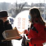 10.03.2021 Radio Kielce. Budki lęgowe dla sikorek i jerzyków otrzymali słuchacze / Jarosław Kubalski / Radio Kielce