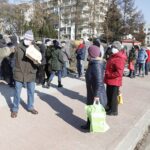 10.03.2021 Radio Kielce. Budki lęgowe dla sikorek i jerzyków otrzymali słuchacze / Jarosław Kubalski / Radio Kielce