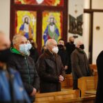 21.03.2021 Kielce. Parafia św. Maksymiliana Marii Kolbego w Kielcach otrzymała relikwie św. Andrzeja Boboli. Msza św. / Jarosław Kubalski / Radio Kielce