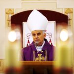 21.03.2021 Kielce. Parafia św. Maksymiliana Marii Kolbego w Kielcach otrzymała relikwie św. Andrzeja Boboli. Biskup Marian FlorczykMsza św. / Jarosław Kubalski / Radio Kielce