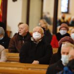 21.03.2021 Kielce. Parafia św. Maksymiliana Marii Kolbego w Kielcach otrzymała relikwie św. Andrzeja Boboli. Msza św. / Jarosław Kubalski / Radio Kielce