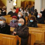 21.03.2021 Kielce. Parafia św. Maksymiliana Marii Kolbego w Kielcach otrzymała relikwie św. Andrzeja Boboli. Msza św. / Jarosław Kubalski / Radio Kielce