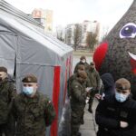 06.03.2021 Kielce. Żołnierze z 10. Świętokrzyskiej Brygady Obrony Terytorialnej honorowo oddają krew / Jarosław Kubalski / Radio Kielce