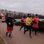 07.03.2021 Ostrowiec Świętokrzyski. Bieganie z okazji Dnia Kobiet na Gutwinie / Emilia Sitarska / Radio Kielce