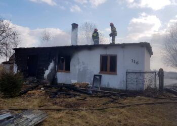 10.03.2021 Szwagrów. Pożar domu / OSP Tursko Wielkie