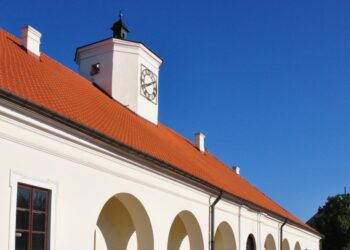 Staszów. Ratusz / UMiG w Staszowie