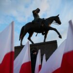 19.03.2021. Kielce. Plac Wolności. Pomnik Józefa Piłsudskiego. Uroczystości z okazji imienin Marszałka / Wiktor Taszłow / Radio Kielce