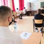 17.03.2021. Kielce. Szkoła Podstawowa nr 39. Próbny egzaminy ósmoklasisty / Wiktor Taszłow / Radio Kielce