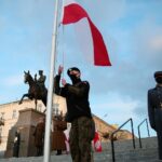 19.03.2021. Kielce. Plac Wolności. Pomnik Józefa Piłsudskiego. Uroczystości z okazji imienin Marszałka / Wiktor Taszłow / Radio Kielce