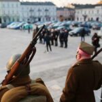 19.03.2021. Kielce. Plac Wolności. Pomnik Józefa Piłsudskiego. Uroczystości z okazji imienin Marszałka / Wiktor Taszłow / Radio Kielce