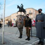19.03.2021. Kielce. Plac Wolności. Pomnik Józefa Piłsudskiego. Uroczystości z okazji imienin Marszałka / Wiktor Taszłow / Radio Kielce
