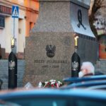 19.03.2021. Kielce. Plac Wolności. Pomnik Józefa Piłsudskiego. Uroczystości z okazji imienin Marszałka / Wiktor Taszłow / Radio Kielce