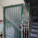 23.03.2021. Kielce. Ulica Młoda 4. Blok socjalny / Wiktor Taszłow / Radio Kielce