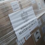 23.03.2021. Kielce. Wojewoda przekazuje sprzęt medyczny szpitalom / Wiktor Taszłow / Radio Kielce