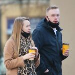 24.02.2021. Kielce. Ludzie nie zakrywają nosa i ust / Wiktor Taszłow / Radio Kielce