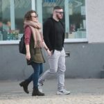 24.02.2021. Kielce. Ludzie nie zakrywaja nosa i ust / Wiktor Taszłow / Radio Kielce