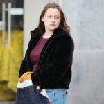 24.02.2021. Kielce. Ludzie nie zakrywaja nosa i ust / Wiktor Taszłow / Radio Kielce