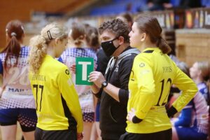 27.03.2021. Kielce. 14. kolejka I ligi piłkarek ręcznych Suzuki Korona Handball - MKS Karczew / Wiktor Taszłow / Radio Kielce