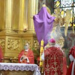 28.03.2021. Kielce. Niedziela Palmowa. Msza św. w bazylice katedralnej / Wiktor Taszłow / Radio Kielce