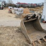 29.03.2021. Nowa Słupia. Budowa Parku Dziedzictwa Gór Świętokrzyskich / Wiktor Taszłow / Radio Kielce