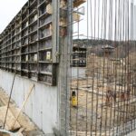 29.03.2021. Nowa Słupia. Budowa Parku Dziedzictwa Gór Świętokrzyskich / Wiktor Taszłow / Radio Kielce