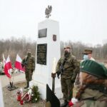 01.03.2021. Kielce. Cmentarz na Piaskach. Obchody Narodowego Dnia Pamięci Żołnierzy Wyklętych / Wiktor Taszłow / Radio Kielce