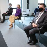 01.03.2021. Kielce. Wojewódzki Fundusz Ochrony Środowiska w Kielcach. Konferencja prasowa. Na zdjęciu (od lewej): Krzysztof Słoń - senator, Anna Krupka - wiceminister sportu, Andrzej Kryj - poseł / Wiktor Taszłow / Radio Kielce