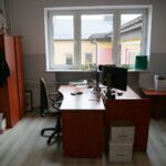 04.03.2021. Chmielnik. Nowa siedziba filii Wydziału Komunikacji i Transportu Starostwa Powiatowego w Kielcach oraz Lokalnego Punktu Informacyjno - Konsultacyjnego Powiatowego Urzędu Pracy w Kielcach / Wiktor Taszłow / Radio Kielce