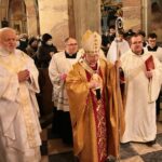 08.03.2021. Jędrzejów. Msza święta, w trakcie której poświęcona została kaplica bł. Wincentego Kadłubka. Na zdjęciu: abp Marek Jędraszewski, metropolita krakowski / Wiktor Taszłow / Radio Kielce