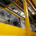 05.03.2021. Starachowice. Zakłady MAN / Wiktor Taszłow / Radio Kielce