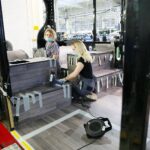 05.03.2021. Starachowice. Zakłady MAN / Wiktor Taszłow / Radio Kielce