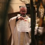 08.03.2021. Jędrzejów. Msza święta, w trakcie której poświęcona została kaplica bł. Wincentego Kadłubka / Wiktor Taszłow / Radio Kielce