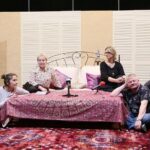 12.03.2021. Kielce. Konferencja prasowa przed premierą nowego spektaklu Teatru TeTaTeT. Na zdjęciu (od lewej): Ewa Pająk, Teresa Bielińska, Joanna Biskup-Brykczyńska, Mirosław Bieliński, Adrian Pacholec - stowarzyszenie TeTaTeT / Wiktor Taszłow / Radio Kielce