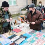 13.03.2021. Kielce. Giełda kolekcjonerska / Wiktor Taszłow / Radio Kielce