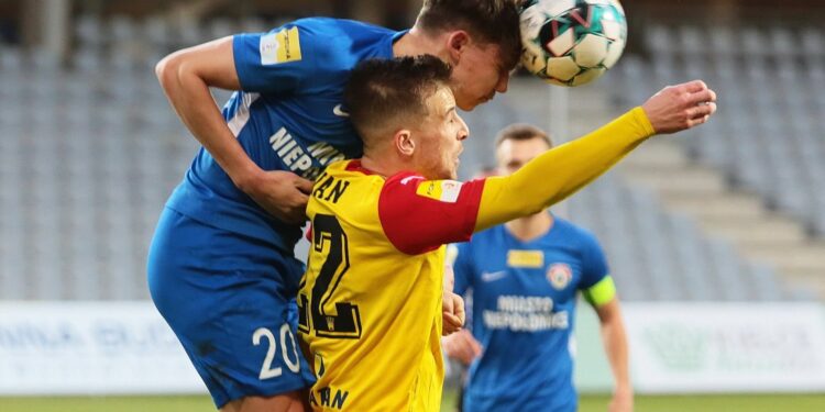 13.03.2021 Kielce. Fortuna 1. Liga. Korona Kielce - Puszcza Niepołomice / Wiktor Taszłow / Radio Kielce