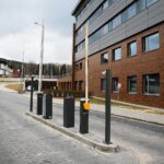 15.03.2021. Kielce. Parking przed starostwem powiatowym / Wiktor Taszłow / Radio Kielce