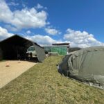 20.04.2021. Podzamcze. Punkt szczepień drive thru / Wiktor Taszłow / Radio Kielce