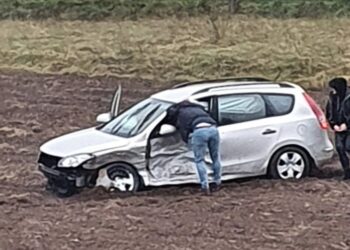 16.04.2021. Straszniów Gumienicki. Wypadek / słuchacz Radia Kielce