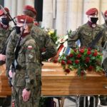 10.04.2021. Łódź. Bazylika Archikatedralna pw. św. Stanisława Kostki. Msza święta pogrzebowa Krzysztofa Krawczyka / PAP/Grzegorz Michałowski