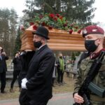 10.04.2021. Grotniki. Uroczystości pogrzebowe Krzysztofa Krawczyka / PAP/Roman Zawistowski