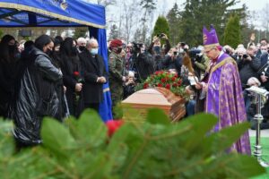 10.04.2021. Grotniki. Uroczystości pogrzebowe Krzysztofa Krawczyka / PAP/Grzegorz Michałowski