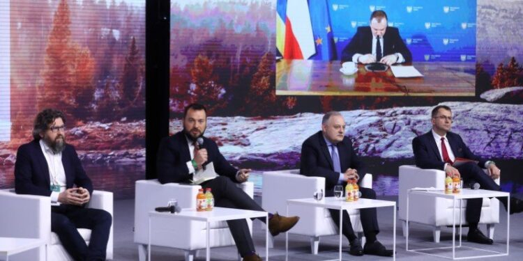 22.04.2021. Warszawa. Drugi dzień szczytu klimatycznego TOGETAIR / PAP/Rafał Guz
