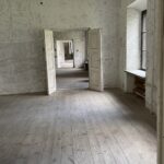 08.04.2021. Skotniki. Dwór w Skotnikach / Grażyna Szlęzak-Wójcik / Radio Kielce