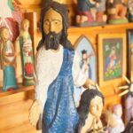 04.04.2021. Końskie. Rzeźby Grzegorza Króla / Magdalena Galas-Klusek / Radio Kielce