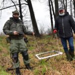 17.04.2021 Maleniec. Poszukiwanie skarbów / Magdalena Galas-Klusek / Radio Kielce